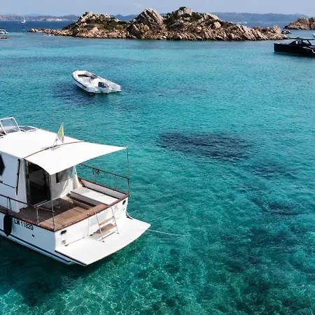 Che Manovra - A Night Onboard! Botel *