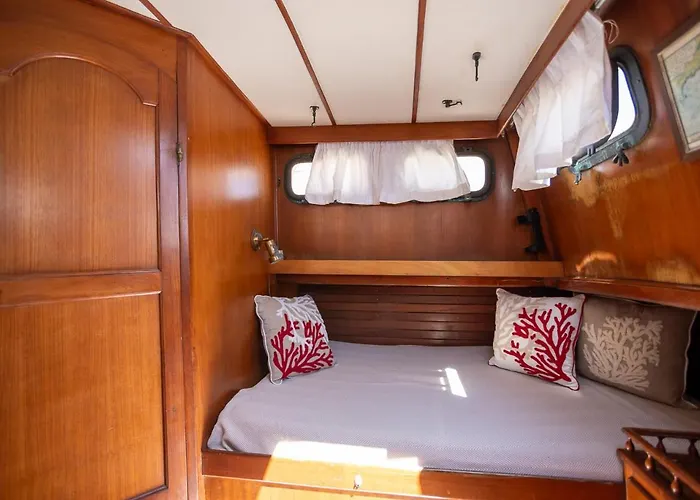 Upupa Sailing A Night Onboard! 船上ホテル *