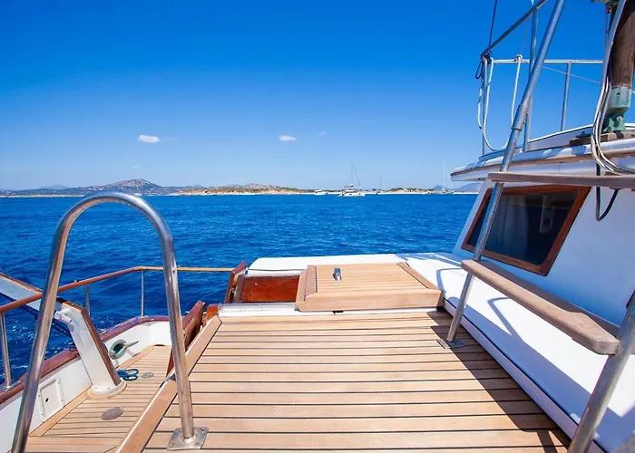 Upupa Sailing A Night Onboard! * ポルト・サン・パーオロ