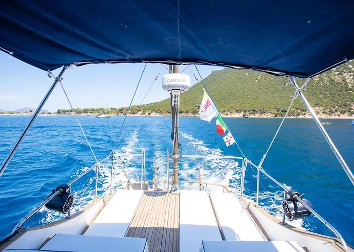 船上ホテル Upupa Sailing A Night Onboard! ポルト・サン・パーオロ